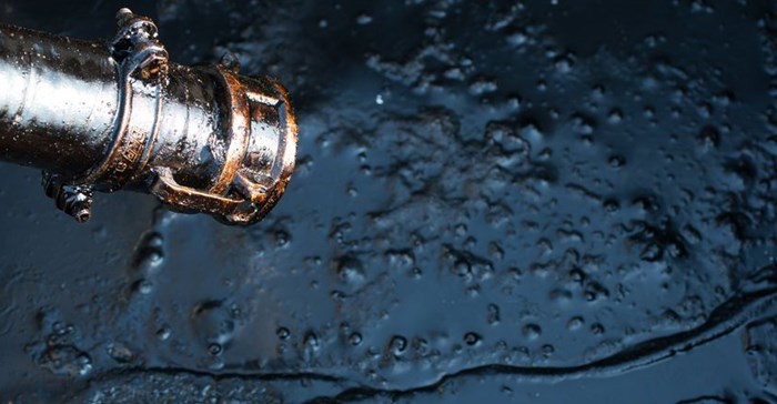 Now you can't give oil away