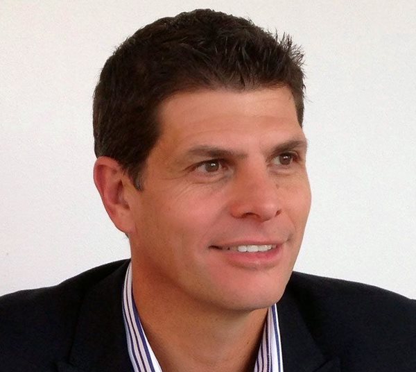 With more than 10 years experience in the regulated medical schemes industry and 10 years in building technology startups, Warren Venter’s success lies in asking ‘What if?’ and ‘Why not?’