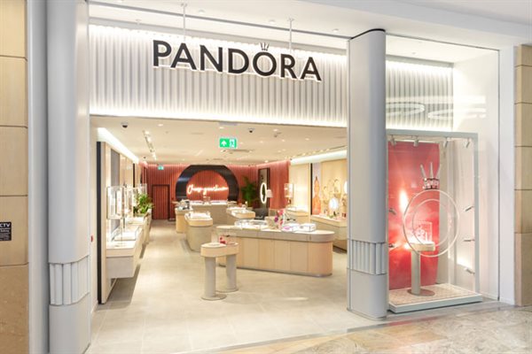 Pandora commits to using only recycled silver and gold from 2025