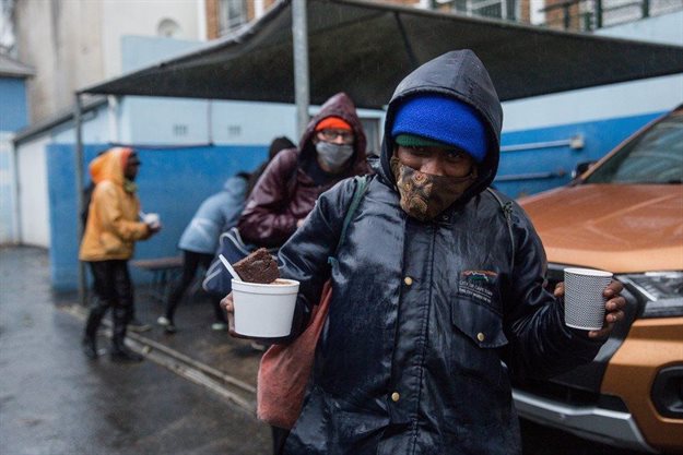 Michael Williams said that he has been receiving food from “Danny” for five years. He said that he has been homeless for 20 years and sleeps outside near a train station. He said that the food distribution is really helpful “especially when there’s nothing to eat”.