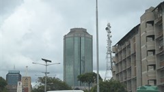 Central bank (in the background) can no longer perform its function of being the lender of last resort. Shutterstock