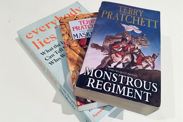 #PulpNonFiction: To mask or not to mask? Social cooling and preference falsification