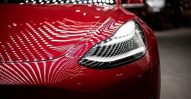 Photo by Vlad Tchompalov on Unsplash