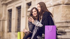The role of community and referrals in online retail success