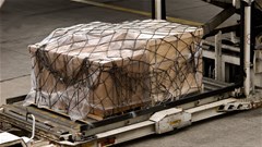 Global air cargo demand drops by 10.6% in 2020