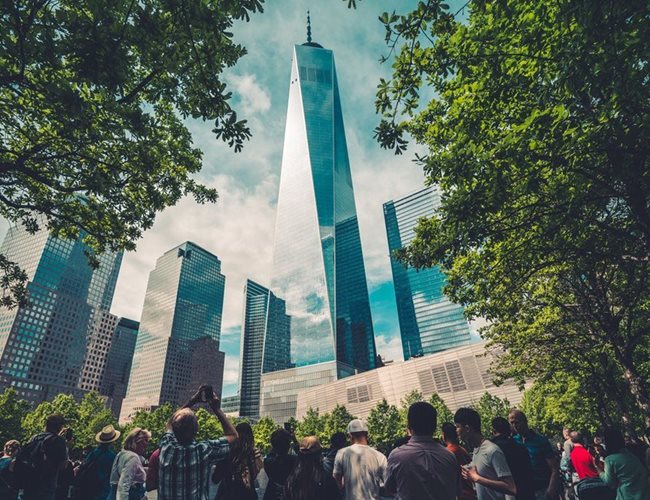 Photo by Roberto Lee Cortes © from