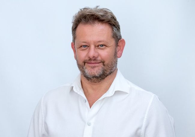 Johann de Lange, MD and founder of Worth.Business.