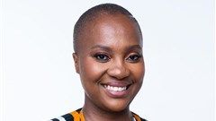Dr Sindi van Zyl