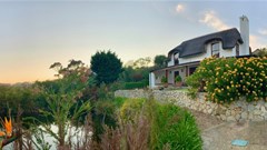 Relax and recharge at The Guardian guest house in Hemel-en-Aarde