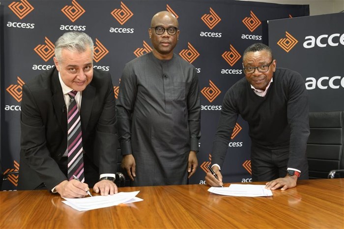 Left to right: Bennie van Rooy, Herbert Wigwe and Patrick Mathidi