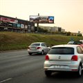First hybrid billboard in SA - offering the omni-presence of static and the flexibility of digital billboards