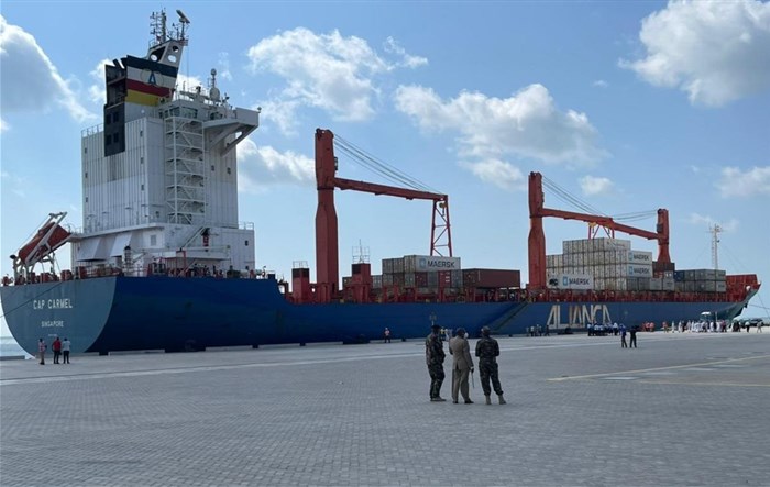 It's a new dawn for Lamu Port as H.E President Uhuru Kenyatta flags off Operations of the 1st Berth of Lamu Port / Image via .