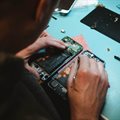 A new door-to-door Samsung smartphone repair service launches in South Africa