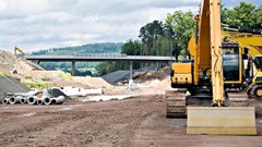 Ghana to fund new highway stretch with loan from Standard Chartered