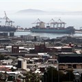 Container ships wait to load and offload goods in port during a 21-day nationwide lockdown aimed at limiting the spread of coronavirus disease (COVID-19) in Cape Town, South Africa, April 17, 2020. REUTERS/Mike Hutchings/File Photo
