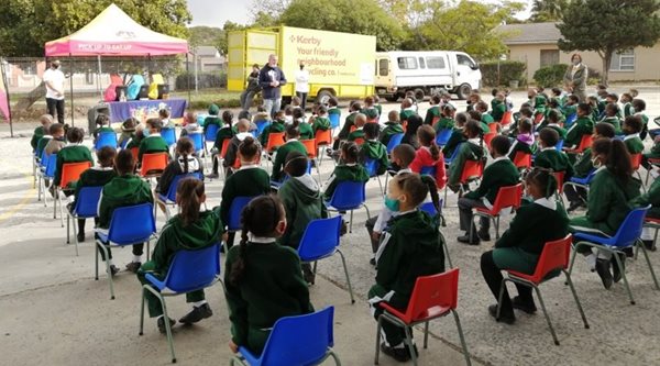 Greg Player from Kerby addresses learners during the launch of recycling and the Trash 4 Treats competition at Accordionstraat Primary School in Belhar, Cape Town. | Source: Supplied