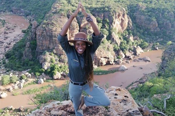 Meet Makuleke's first female field guide: Shiluva Khosa