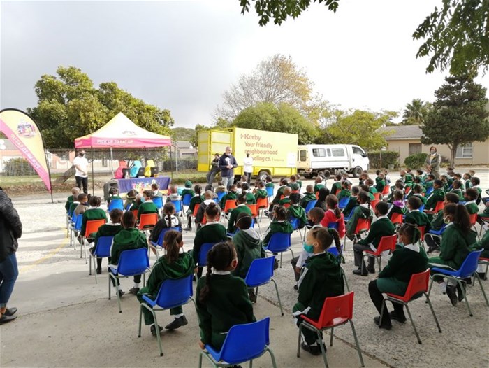 Trash 4 Treats: Rewarding sustainable habits