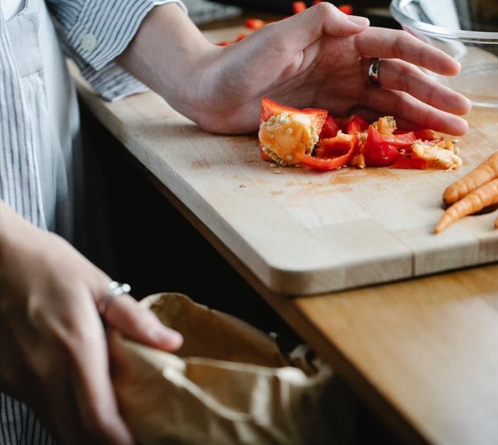 Australian households throw out up to $2,500 worth of food each year. | Source: