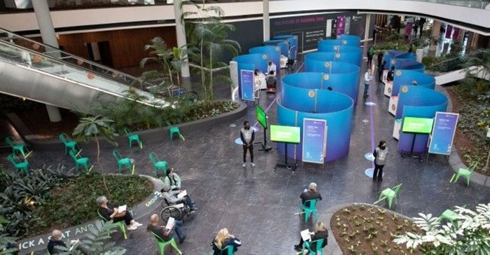 Source: ©Discovery  Discovery vaccination site