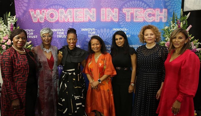 Left to right: Prof. Thuli Madonsela, Jennifer Classen, Lerato Rampana, Geraldine Fraser-Moleketi, Ruby Moodley, Irene Charnley, Tashline Jooste
