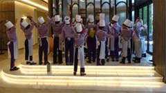 Chefs, hoteliers and kids - the dream team!