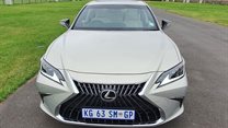 Glide away in the new Lexus ES. Luxury personified