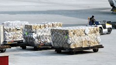 Global air cargo demand up 6.9%, capacity remains constrained