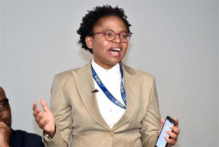 Communications minister Khumbudzo Ntshavhen