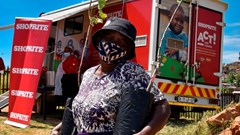 Shoprite donates 500 indigenous fruit trees to Munsieville households