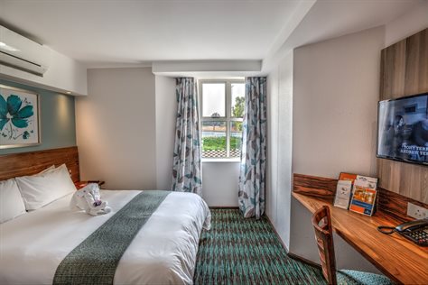 Easter means savings at all CLHG hotels!