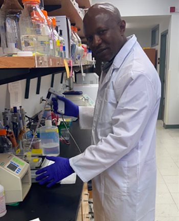 NWU academic Prof Mulunda Mwanza has recently been awarded the Fulbright Visiting Scholar Fellowship and is currently based at the University of Missouri (USA)