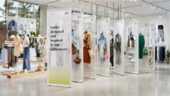 Amazon opens doors to first physical clothing store