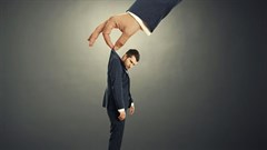 Source © Konstantnov  When local businesses stumble, a national brand’s revenue tumbles