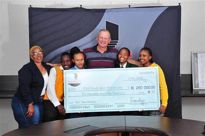 Supplied image: Theo Morkel, general manager of Transalloys with some of the 2022 bursary recipients who include Promise Kabi, Mduduzi Sivela, Njabulo Masilela, Yibanathi Ncongwane, Samukelo Hlabitha, and Mbali Mkhatshwa who al received a full study grant for their tertiary studies.