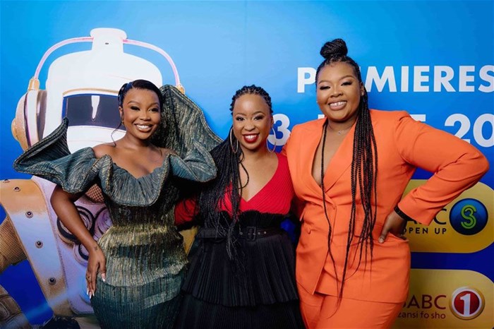 L to R: Sithelo Shozi, Mogau Seshoene (The Lazy Makoti) and Anele Mdoda