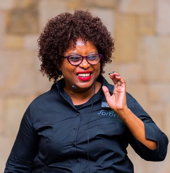 Bianca Mutsakani, Sorbet educator
