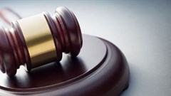 Image source: Sergii Gnatiuk –