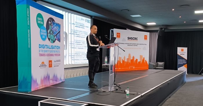 Malcolm Weaich presented his research at the awards.