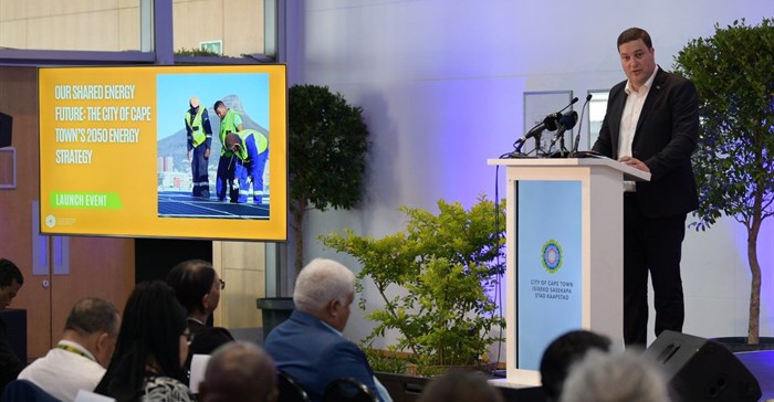 Cape Town mayor Geordin Hill-Lewis used the opportunity to criticise national government.