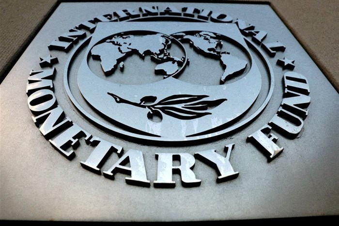 The International Monetary Fund (IMF) logo is seen outside the headquarters building in Washington, US, 4 September 2018. Reuters/Yuri Gripas/File Photo