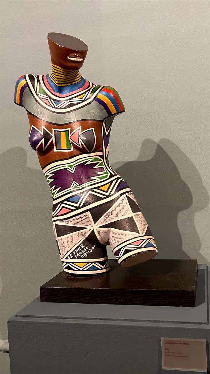 World-renowned artist Dr Esther Mahlungu kicks off world tour at Iziko National Gallery