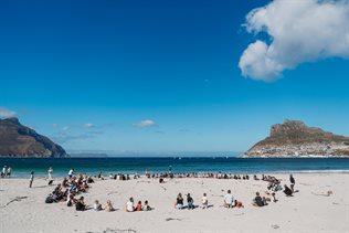 Captain Fanplastic teams up with Secret Sunrise for a unique dance cleanup for nature