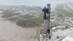 Starship mounted on the Super Heavy first stage booster ahead of its recent test launch. Source: SpaceX/Flickr