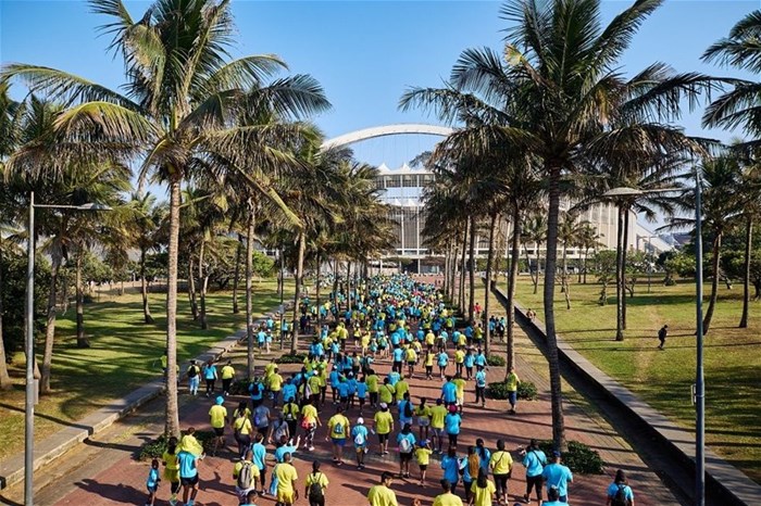 A sea of turquoise and yellow takes over KZN&#x2019;s promenade for the Suncoast East Coast Radio Big Walk