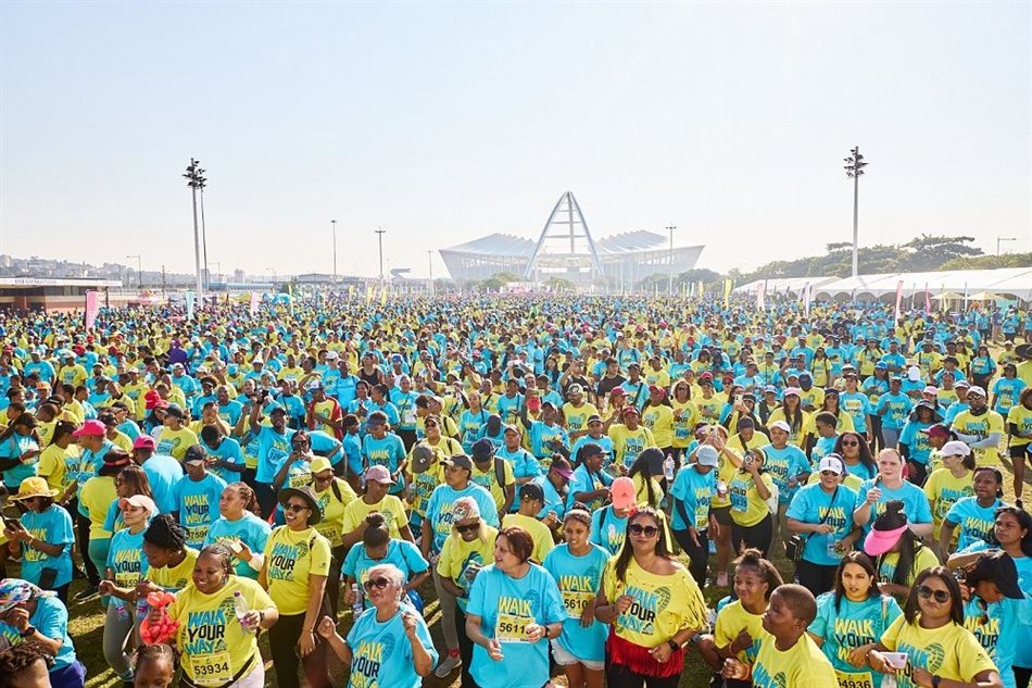A sea of turquoise and yellow takes over KZN&#x2019;s promenade for the Suncoast East Coast Radio Big Walk