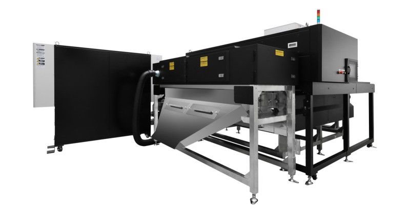 Plastic sorting equipment “TR-S1510”<p>Source: Canon Central and North Africa