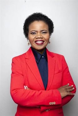 Broadcast news veteran Mapi Mhlangu joins Newzroom Afrika as editor-in-chief