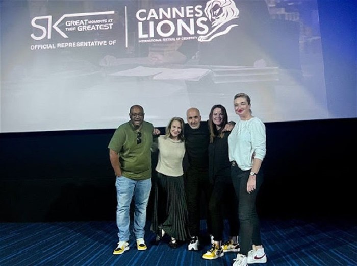 Image by Terry Levin. (L to r:) Keith Manning, executive creative director, TBWA Hunt Lascaris JHB and Direct Lions judge, keynote speaker, Ann Nurock, Africa partner of Relationship Audits and trend insight expert, Carl Willoughby, chair of the Creative Circle and the chief creative officer of TBWA/ Hunt / Lascaris, Camilla Clerke, executive creative director, Ogilvy South Africa and Outdoor judge and Jacqui Mullany, executive creative director, FCB Africa and Digital Craft judge