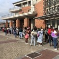 Queues for social grants in Kuyasa, Cape Town. Beneficiaries of the Social Relief of Distress Grant are struggling with identity verification processes. Archive photo: Mary-Anne Gontsana / GroundUp
